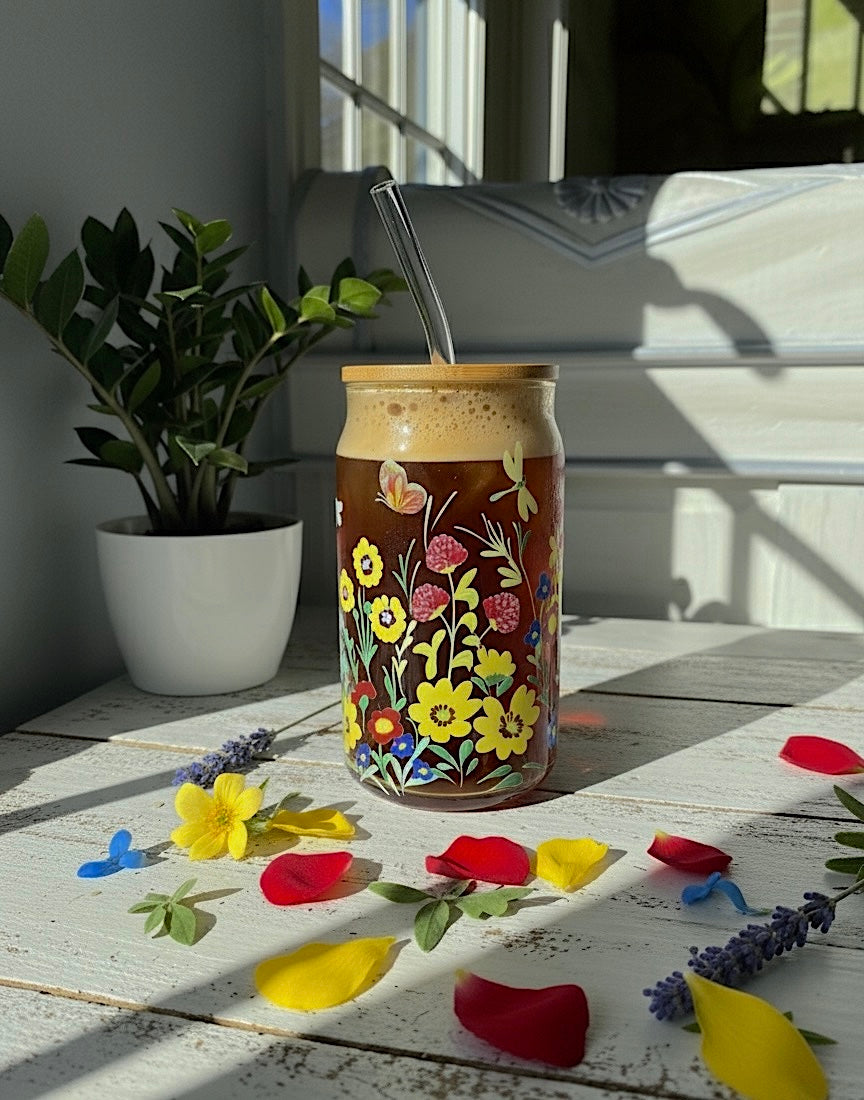 Colorful Garden With Butterflies glass can with lid and straw 16oz